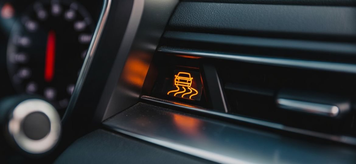 Traction Control Light: Meaning, Causes, and What to Do