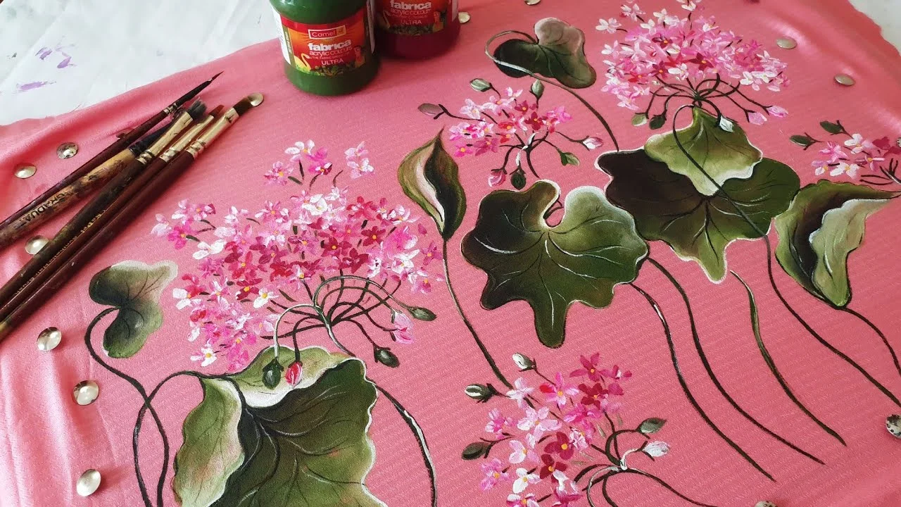 fabric-paint-guide-customization-customization